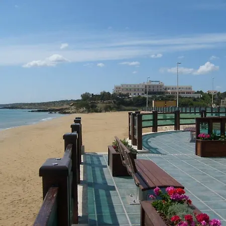 Falconara House * Noto
